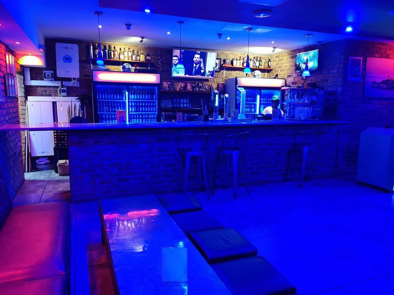 Prime Retail Property For Sale in Braamfontein, Johannesburg - Photo 6