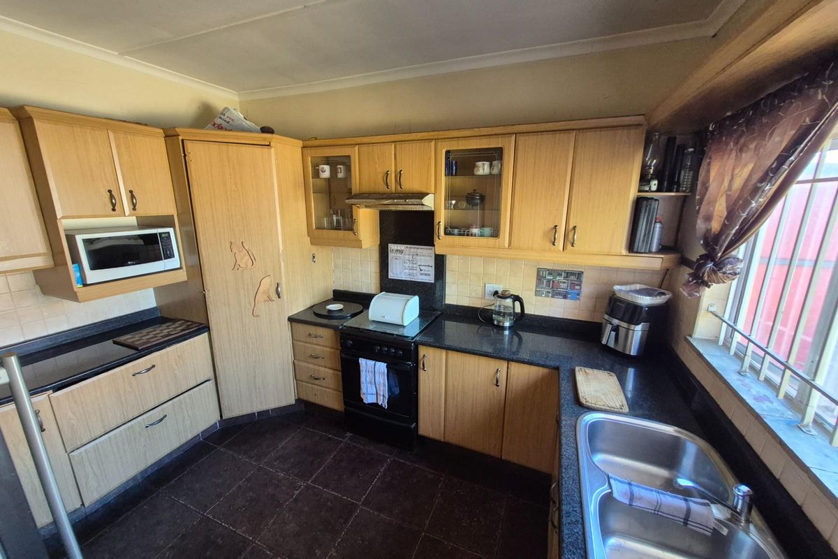 House For Sale in Bluff, Durban, KwaZulu Natal - Photo 5