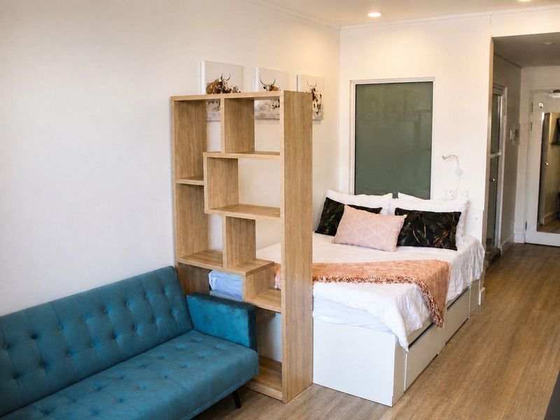 Fully Furnished Apartment In Woodstock with Table Mountain Views - Photo 9