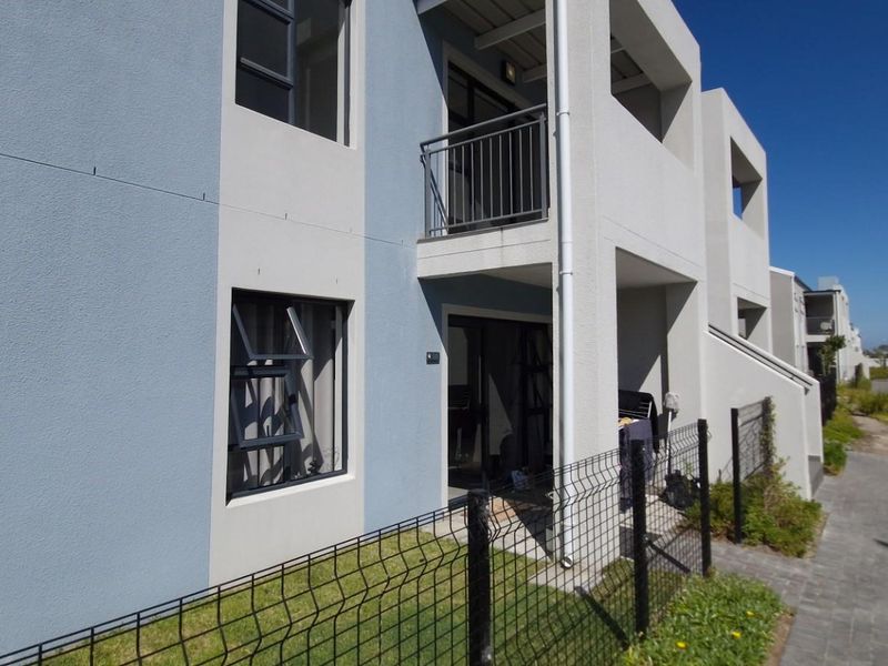 2 Bedroom Apartment To Rent in Burgundy Estate, Milnerton - Photo 3