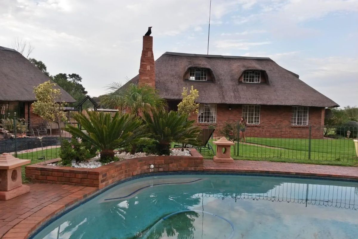 Farm For Sale in Zuurbekom, Westonaria - Photo 2