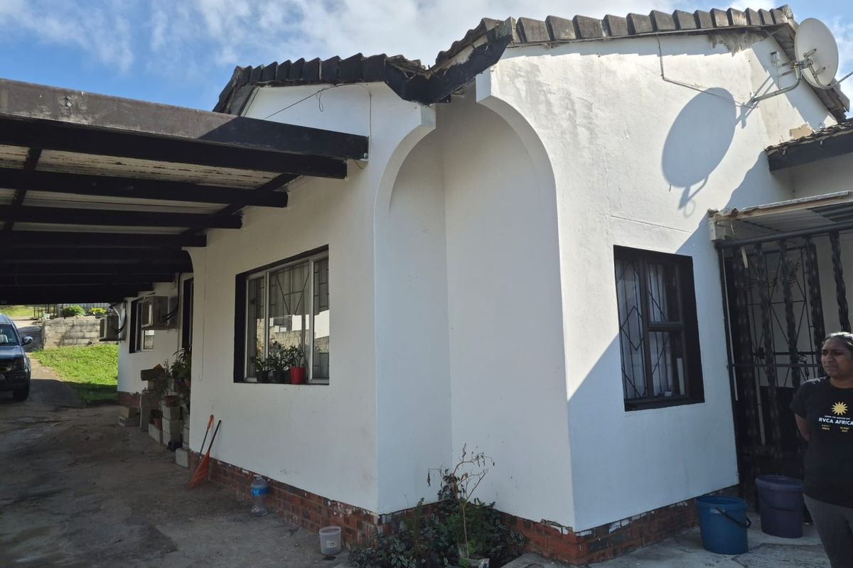 SPACIOUS FAMILY HOME WITH MODERN INCOME-GENERATING OUTBUILDING! - Photo 3