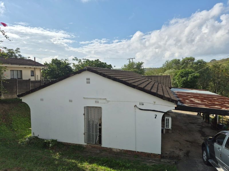 SPACIOUS FAMILY HOME WITH MODERN INCOME-GENERATING OUTBUILDING! - Photo 4