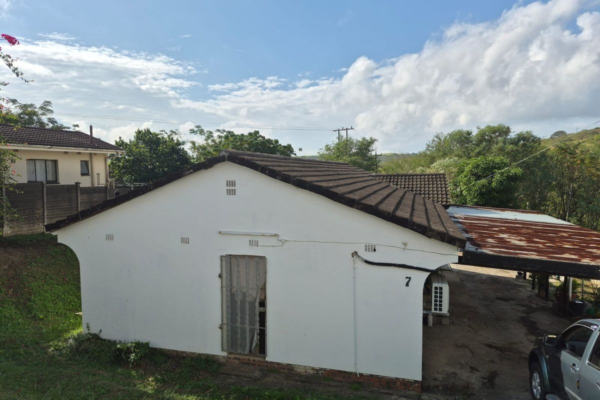 SPACIOUS FAMILY HOME WITH MODERN INCOME-GENERATING OUTBUILDING! - Photo 4