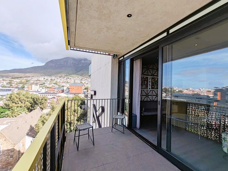 Furnished Apartment For Sale in Woodstock, Cape Town - Photo 4