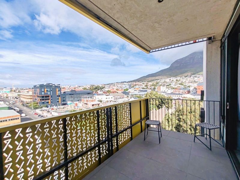 Furnished Apartment For Sale in Woodstock, Cape Town - Photo 3