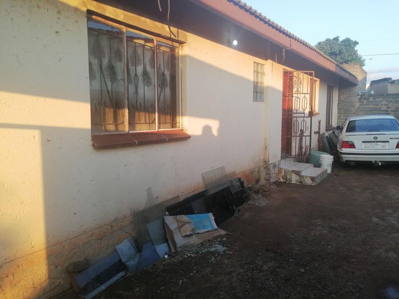 House For Sale in Tembisa Central, Tembisa - Photo 4