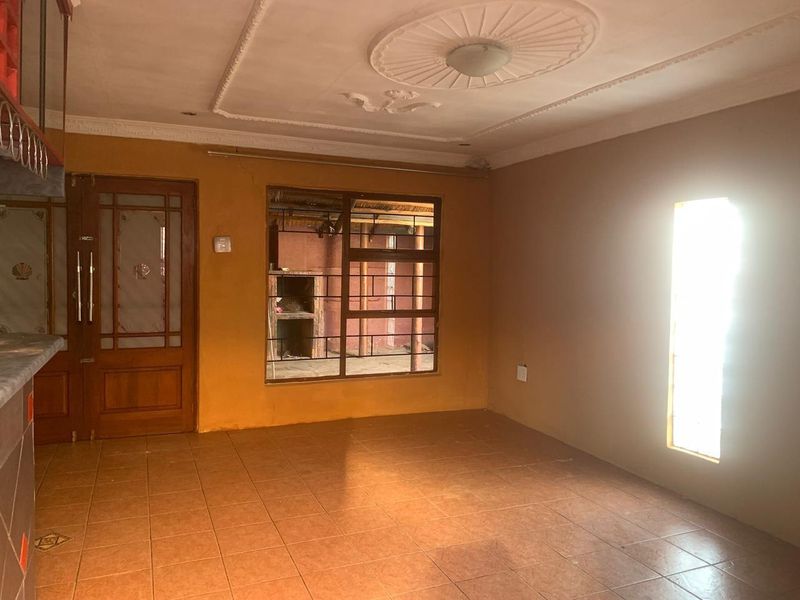 3 Bedroom House For Sale in Mahube, Pretoria - Photo 10