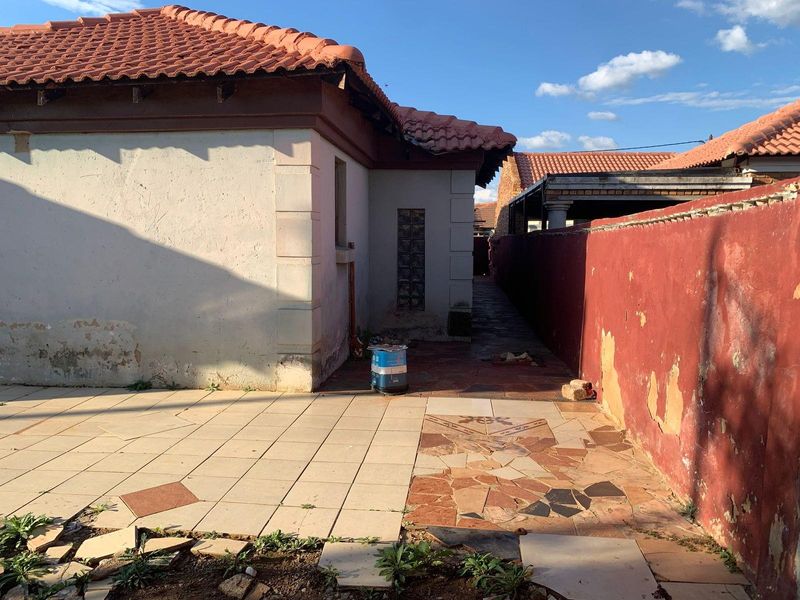 3 Bedroom House For Sale in Mahube, Pretoria - Photo 2