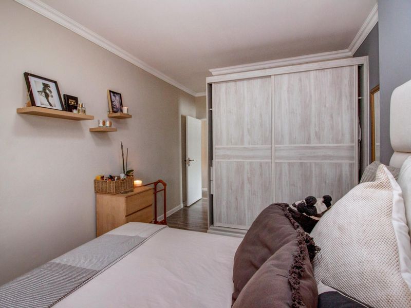 Priced to Sell 2-Bed 2-Bath Apartment - Photo 9
