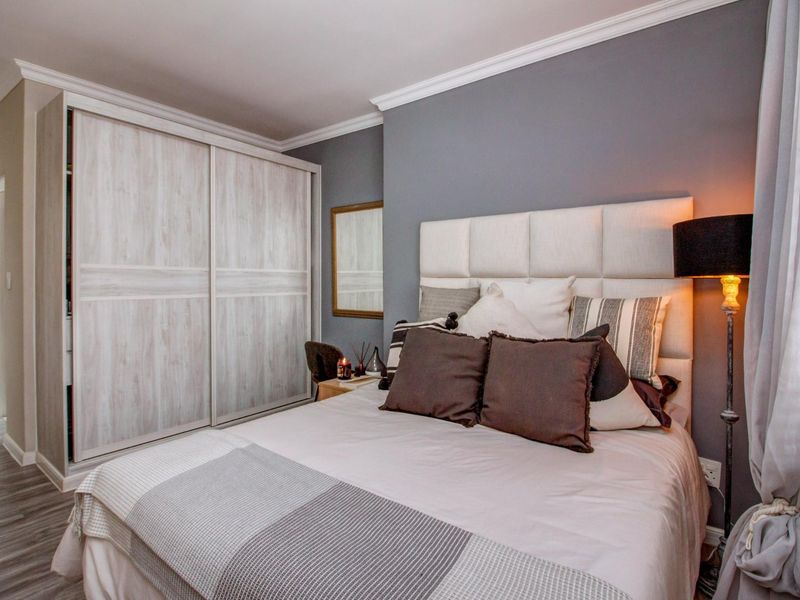Priced to Sell 2-Bed 2-Bath Apartment - Photo 8