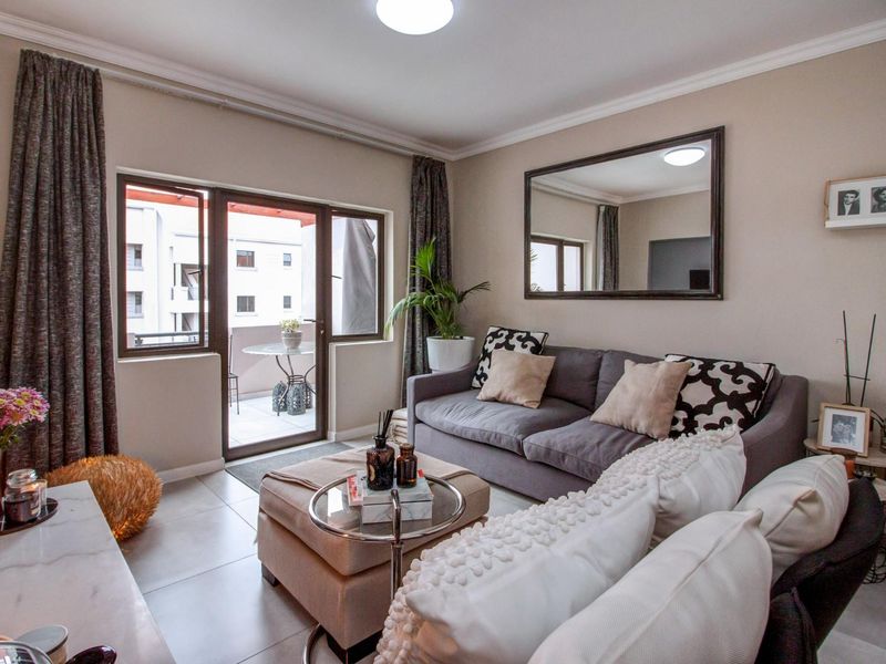 Priced to Sell 2-Bed 2-Bath Apartment - Photo 4