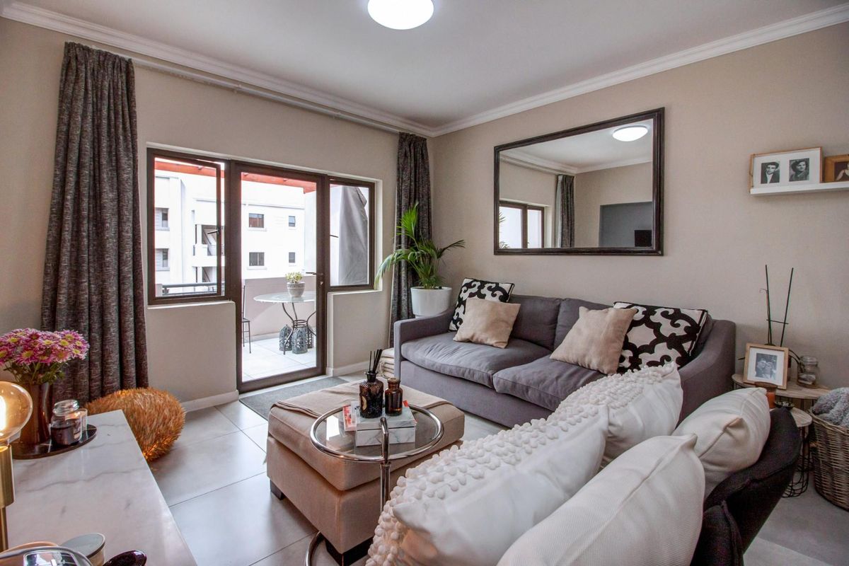 Priced to Sell 2-Bed 2-Bath Apartment - Photo 4