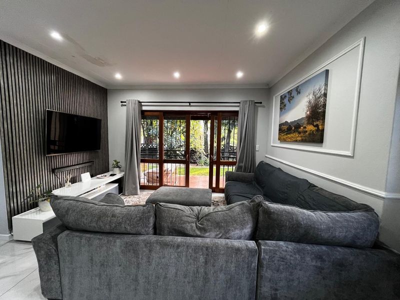 Spacious Modern Cluster with Private Garden and Estate Amenities - Photo 9