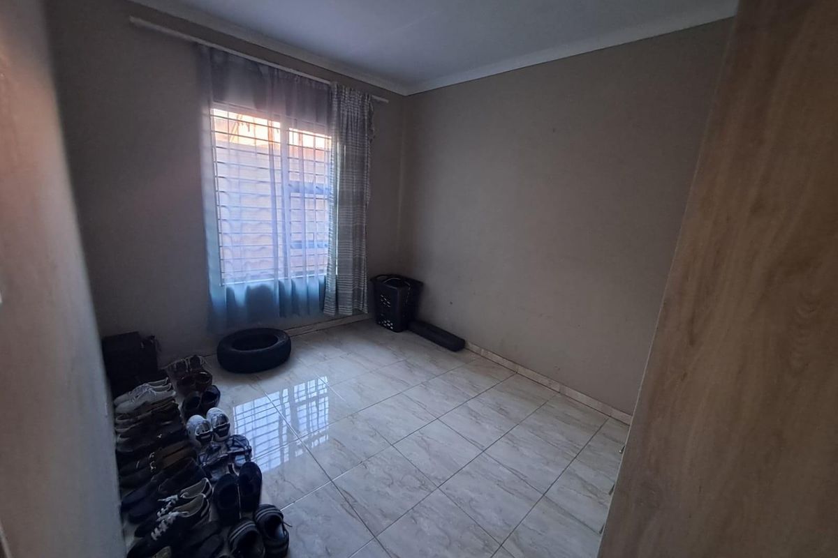 Multi-Tenanted House For Sale in Noordwyk, Midrand - Photo 2