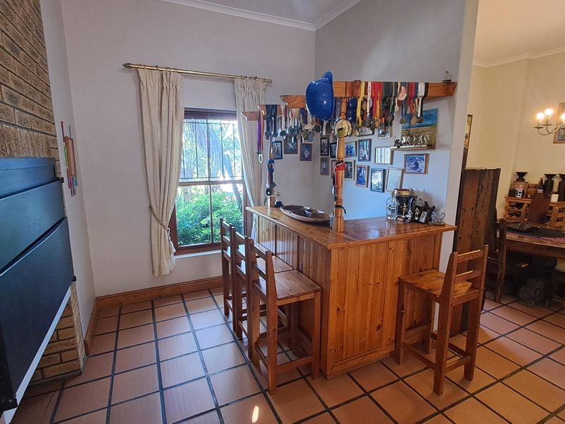 4 Bedroom House For Sale in Die Wingerd, Malmesbury - Photo 5