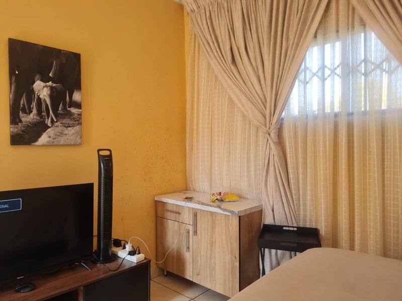Cottage To Rent in Klippoortjie, Germiston - Photo 3