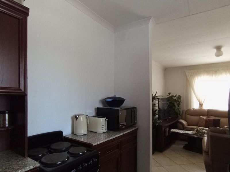 House For Sale in Vanderbijlpark - Photo 8