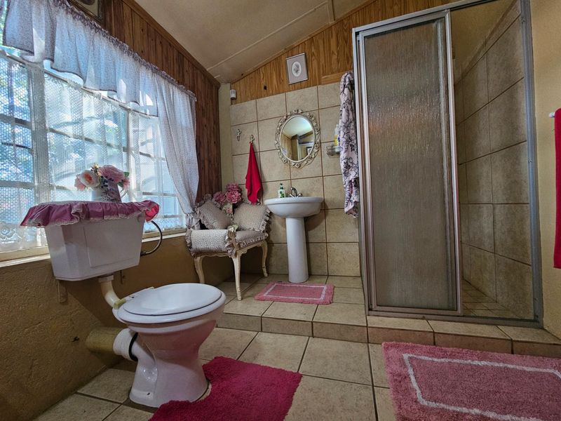House For Sale in Barberton - Photo 7