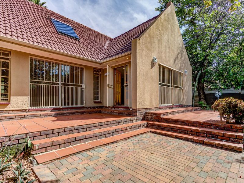 House For Sale in Glen Marais, Kempton Park - Photo 5