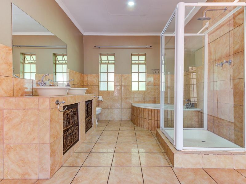 House For Sale in Glen Marais, Kempton Park - Photo 9