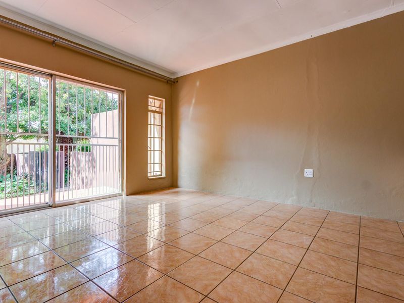 House For Sale in Glen Marais, Kempton Park - Photo 8