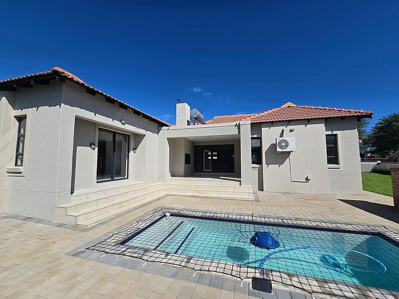 EXP Realty presents this exceptional family residence situated in the sought-after Pebble Rock Golf - Photo 2