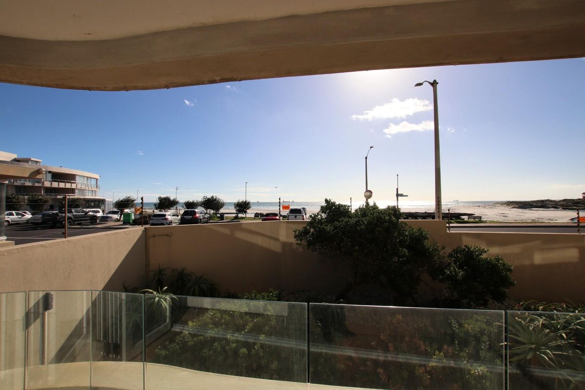 Apartment To Rent in Lagoon Beach, Milnerton - Photo 4