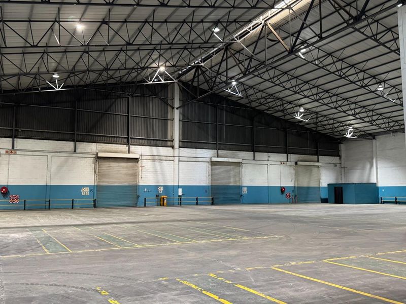 2,530 m2 Industrial Warehouse To Let | Killarney Gardens | Large Yard Component - Photo 8