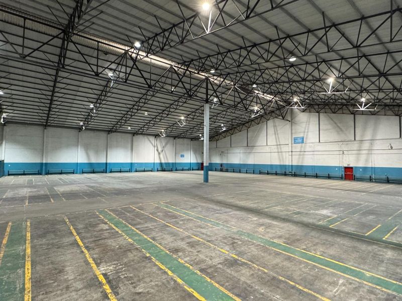 2,530 m2 Industrial Warehouse To Let | Killarney Gardens | Large Yard Component - Photo 3