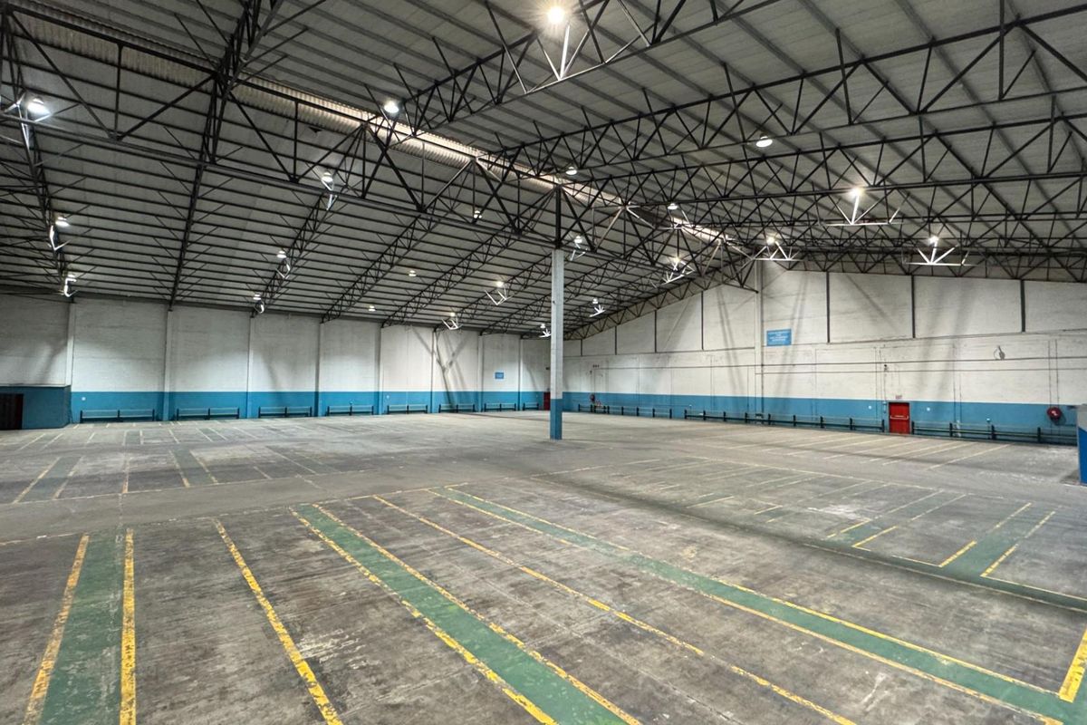 2,530 m2 Industrial Warehouse To Let | Killarney Gardens | Large Yard Component - Photo 3