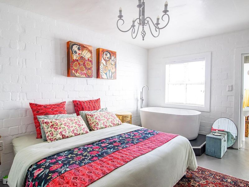 Exceptional Coastal Property with 4 Income-Generating Units Near the Beach - Photo 7
