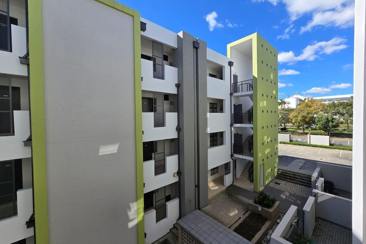 Furnished 1 Bed apartment in Rivonia Sandton - Photo 3