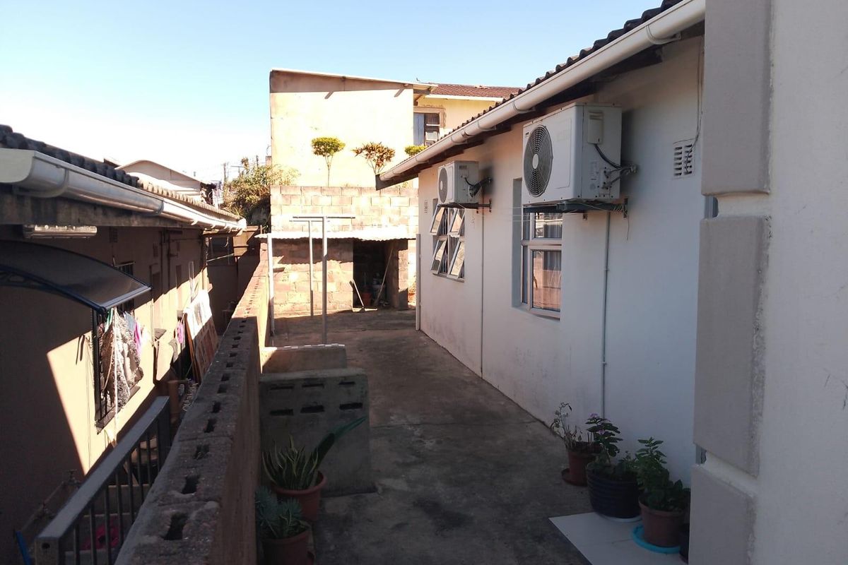 Four Bedroom House For Sale in Bonela, Durban, KwaZulu Natal - Photo 5