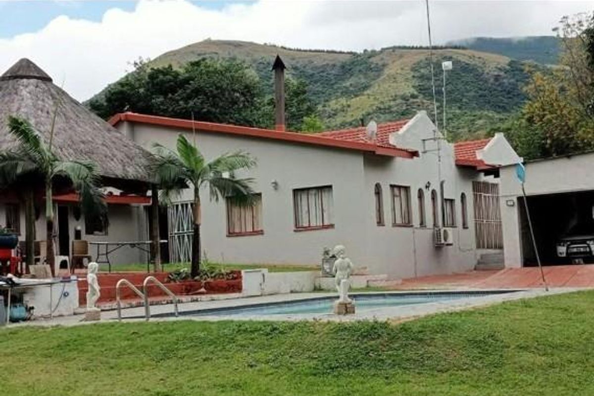 7 Bedroom House For Sale in Barberton - Photo 3