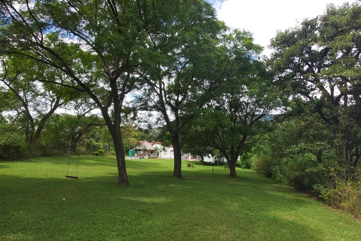 7 Bedroom House For Sale in Barberton - Photo 5