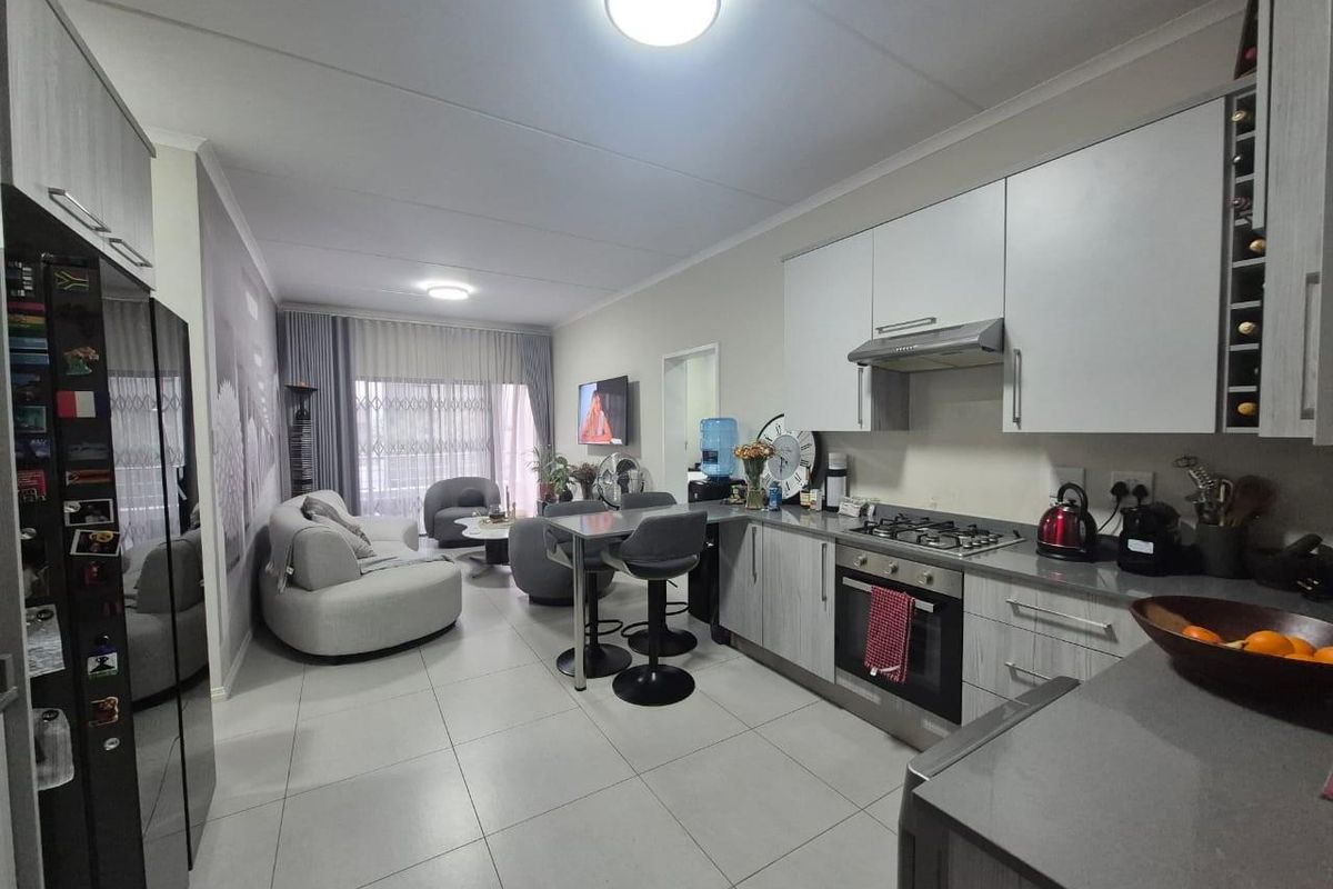 Apartment To Rent in Carlswald, Midrand - Photo 3