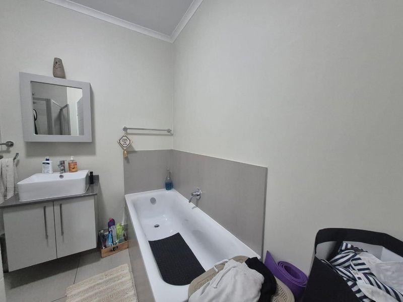 Apartment To Rent in Carlswald, Midrand - Photo 7