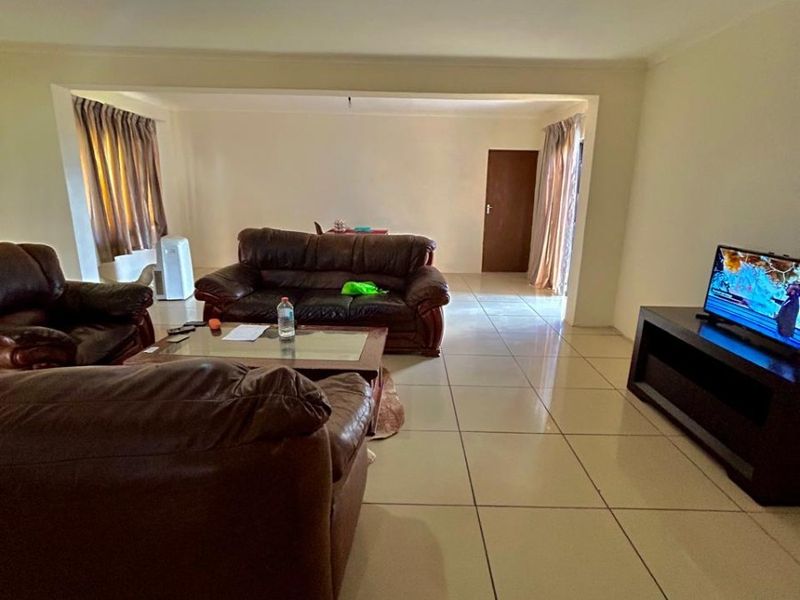 Escape the City - Spacious Lifestyle Property with Agricultural Potential - Photo 6
