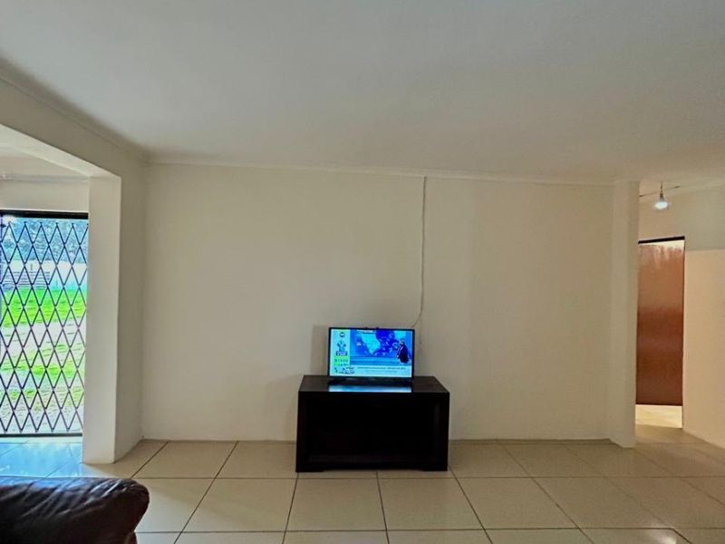 Escape the City - Spacious Lifestyle Property with Agricultural Potential - Photo 9