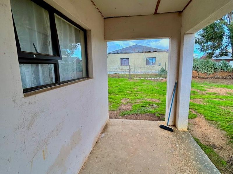 Escape the City - Spacious Lifestyle Property with Agricultural Potential - Photo 2