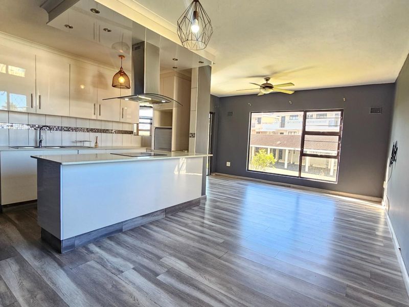 Stylish Coastal Apartment with Beach Access in Shelly Beach - Photo 2
