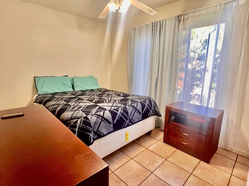 Modern 2 Bedroom Apartment in Secure Complex for Sale - Photo 10