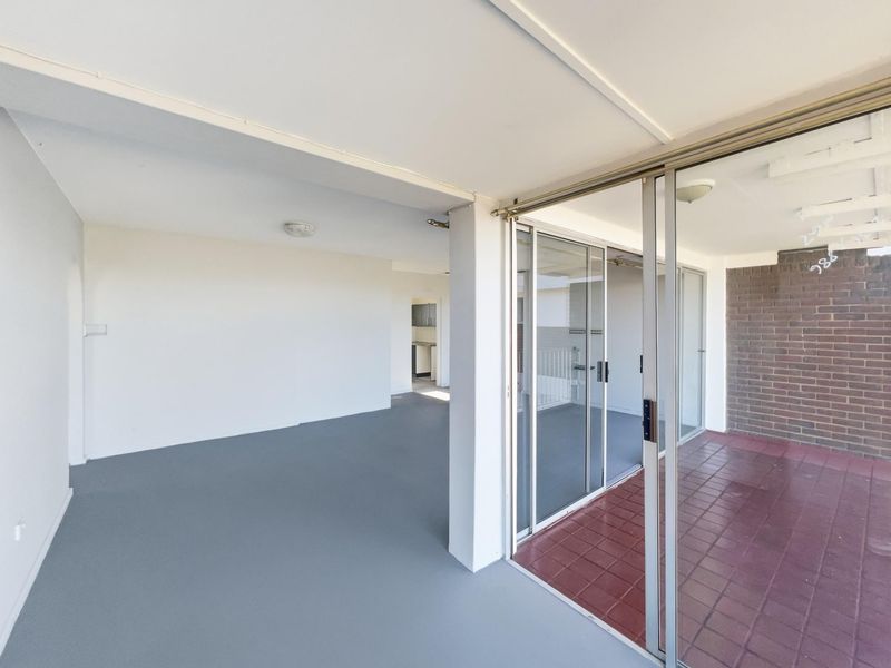 3 Bedroom Apartment For Sale in Musgrave, Durban, KwaZulu-Natal - Photo 9