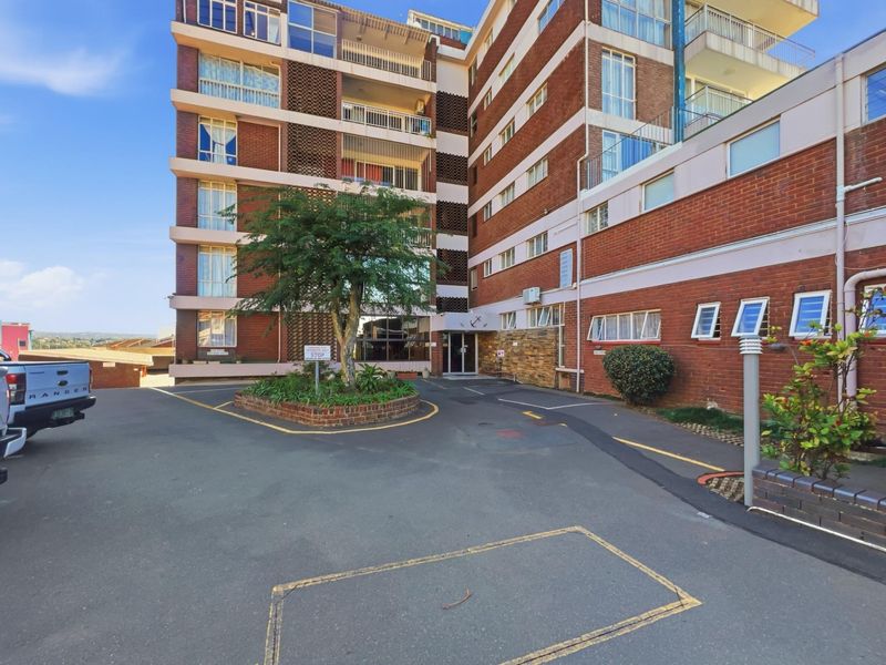 3 Bedroom Apartment For Sale in Musgrave, Durban, KwaZulu-Natal - Photo 5