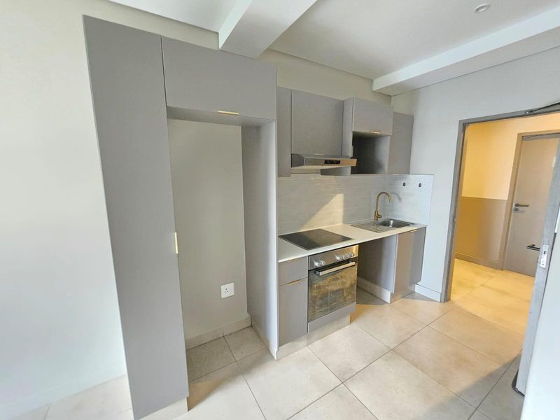 Studio Apartment to Rent in Sandton - Photo 2