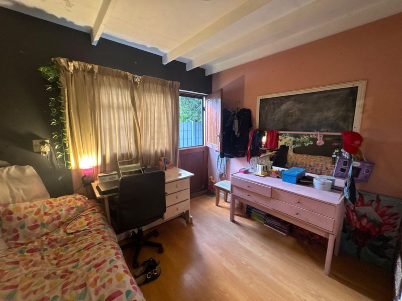 4 Bedroom House To Rent in Bella Vista Paarl - Photo 10