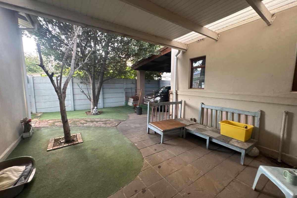 4 Bedroom House To Rent in Bella Vista Paarl - Photo 3