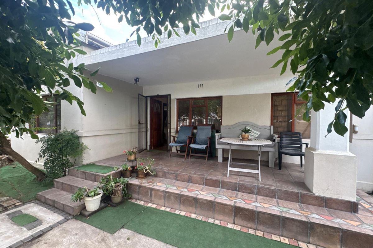 4 Bedroom House To Rent in Bella Vista Paarl - Photo 5