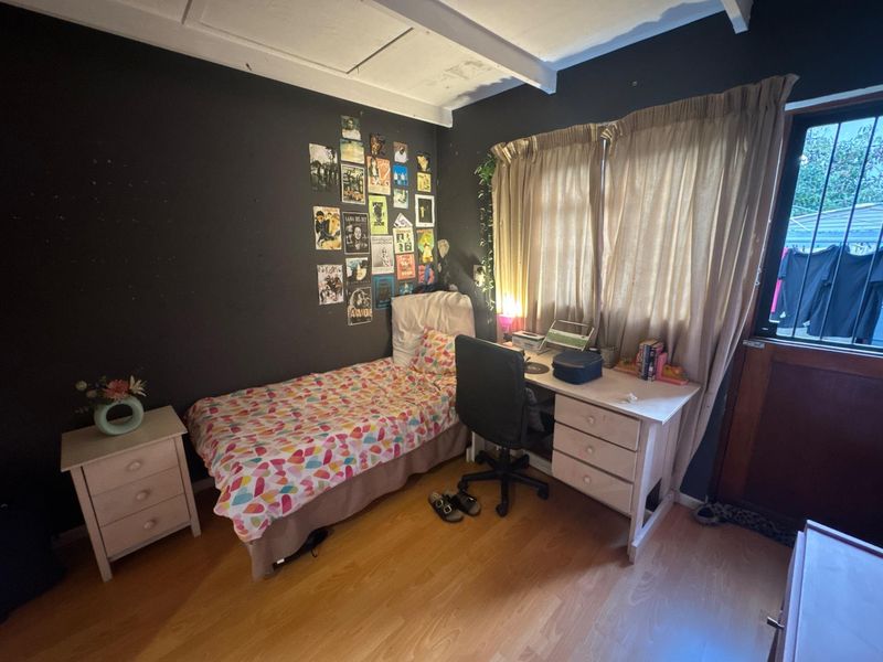 4 Bedroom House To Rent in Bella Vista Paarl - Photo 8